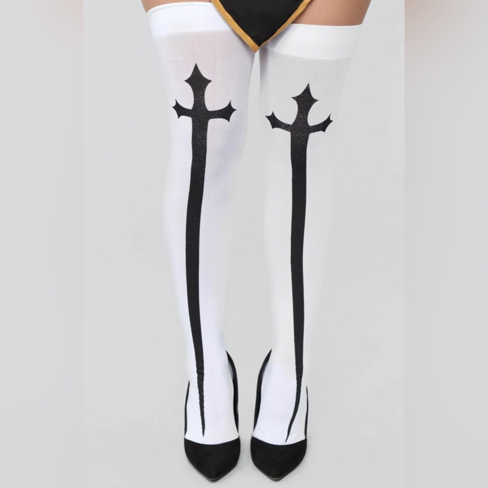 🖤 Sexy Nun Costume 🎃 - Picture 3 of 3